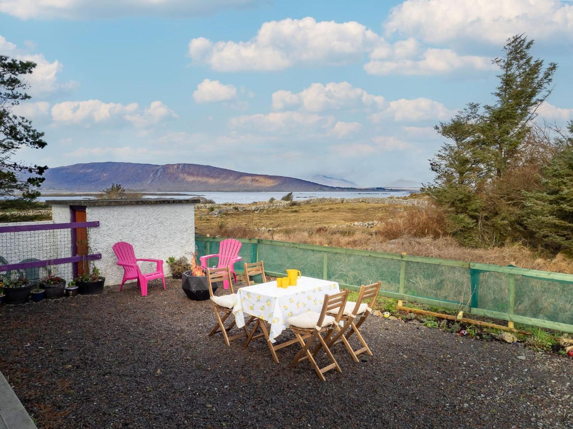 An Teachin Corcra Vila Rosmuck Exterior foto